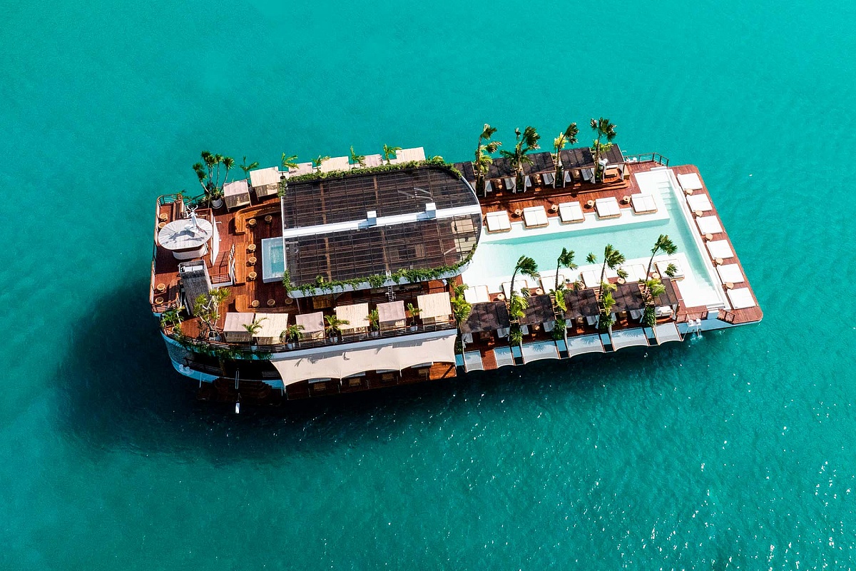 Yona Beach Club